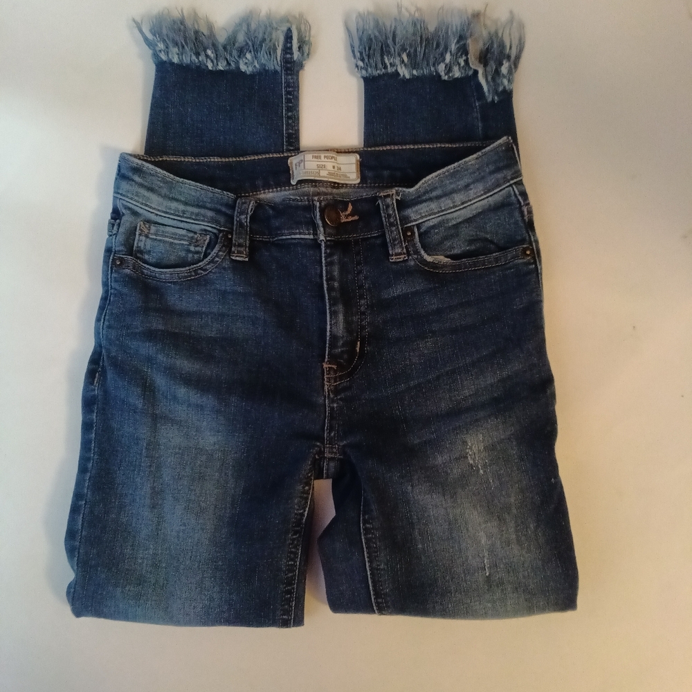 Free People Distressed Jeans Size 24 - Picture 3 of 10